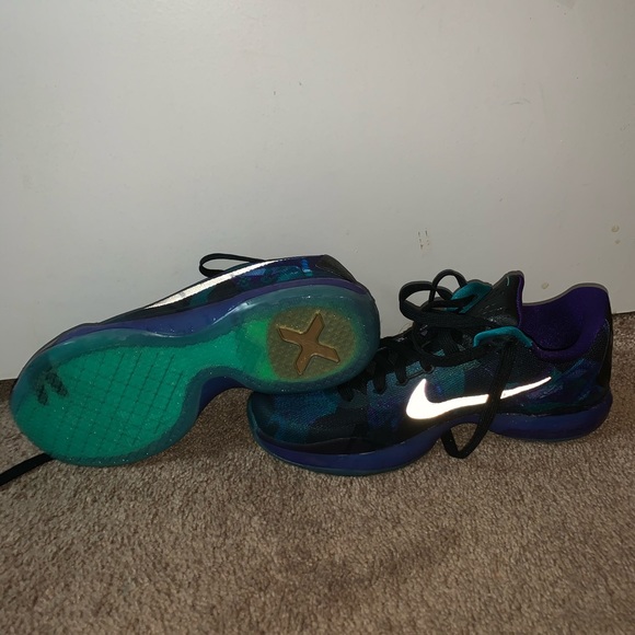 Nike KobeX ´Overcome´ Mens Sneakers